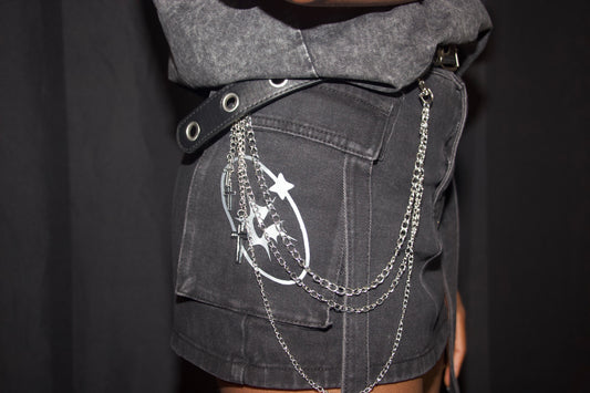 Monochrome Pants chain