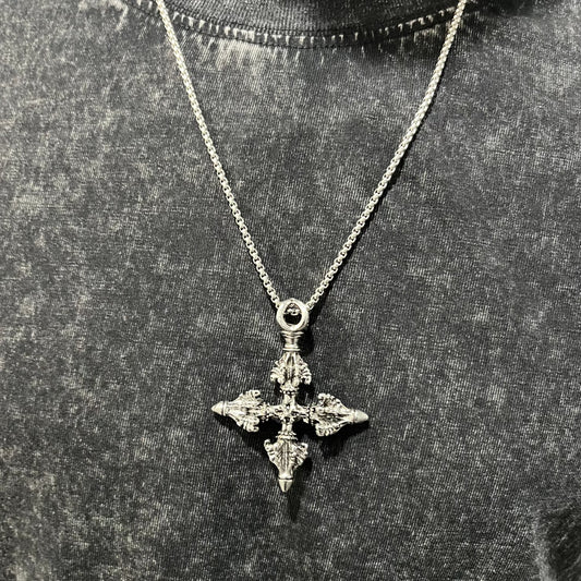 Monochrome compass Necklace